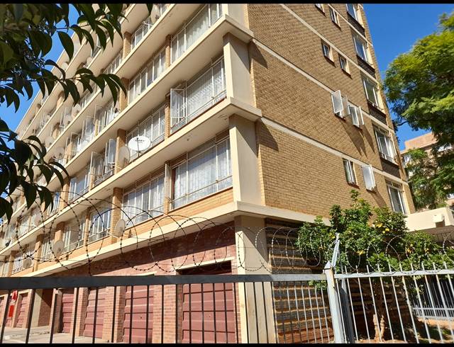 2 BEDROOM FLAT FOR SALE IN SUNNYSIDE